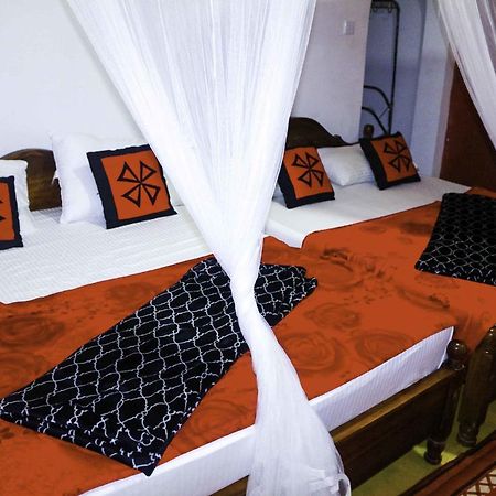 Yoho Chamith Homestay Ела Екстериор снимка